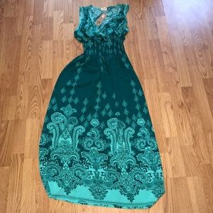 Jon and anna New York Maxi Dress Size Medium